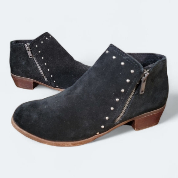 Minnetonka black suede ankle boots with studding Size 7.5 - Picture 1 of 17